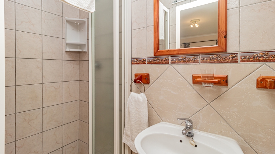 8 Bedroom Property for Sale in Fish Hoek Western Cape